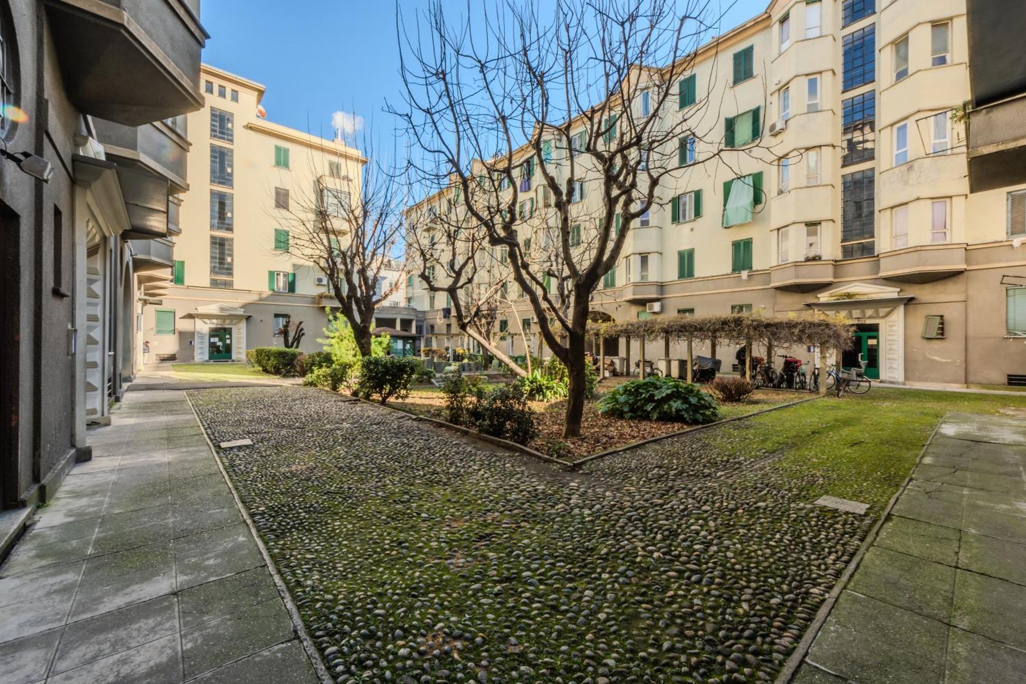 New And Functional Apartments Near The Metro 米兰 外观 照片